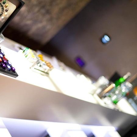 Style Hotel Milan Bagian luar foto