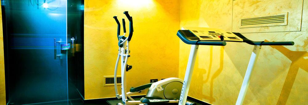 Style Hotel Milan Bagian luar foto