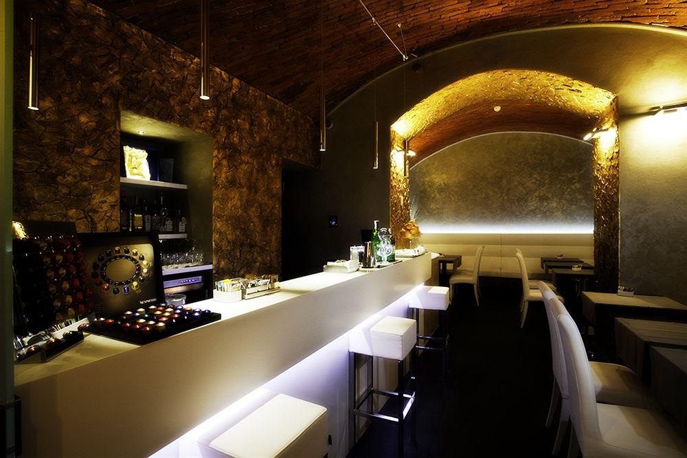 Style Hotel Milan Bagian luar foto