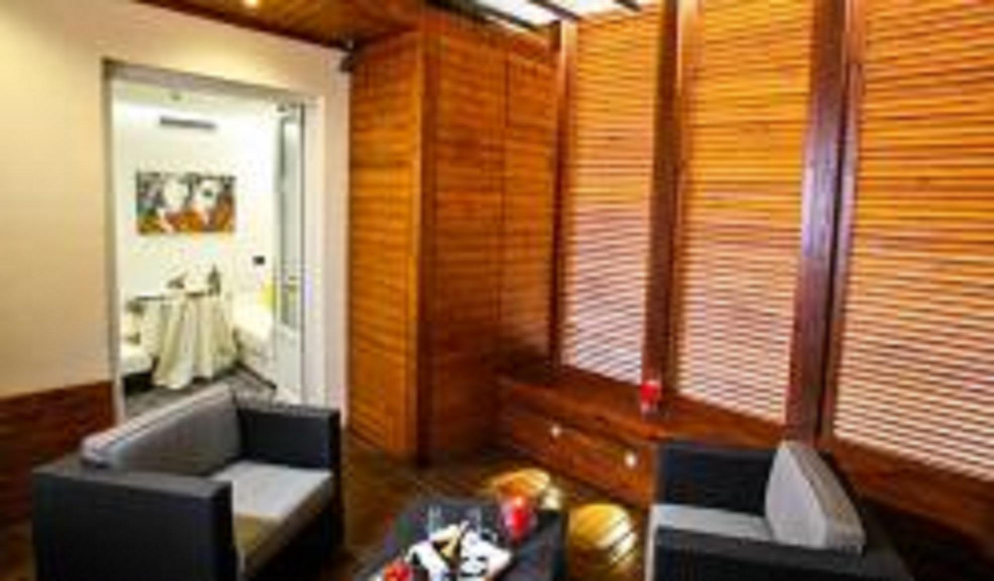 Style Hotel Milan Bagian luar foto